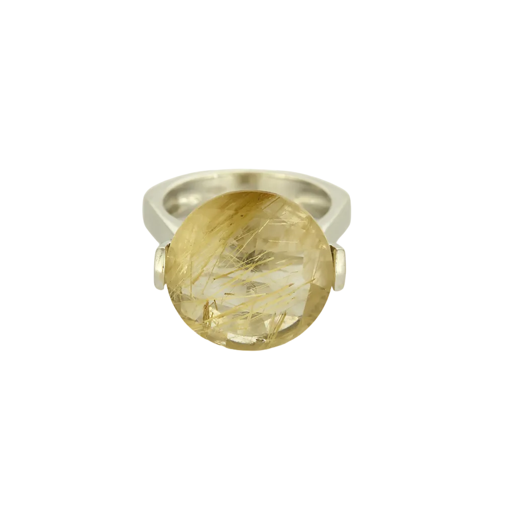 Bague cocktail en or gris quartz rutile dit cheveux de Vénus