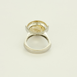 Bague cocktail en or gris quartz rutile dit cheveux de Vénus