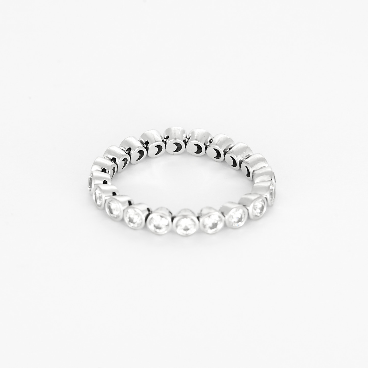 DE BEERS - Alliance souple en or gris et diamants