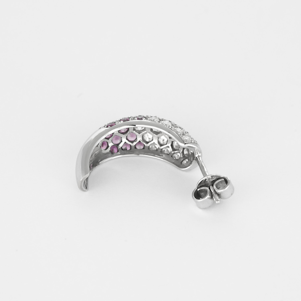 Boucles d'oreilles en or blanc, saphirs roses et diamants