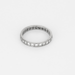 Alliance américaine en or gris et diamants