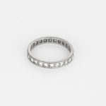 Alliance américaine en or gris et diamants