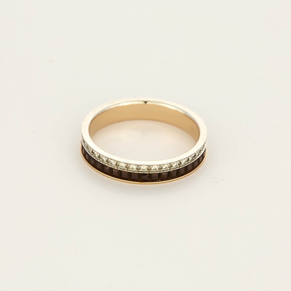 BOUCHERON - Quatre - Alliance en or rose, or gris et diamants