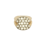 Bague type chevalière en platine, or jaune et diamants