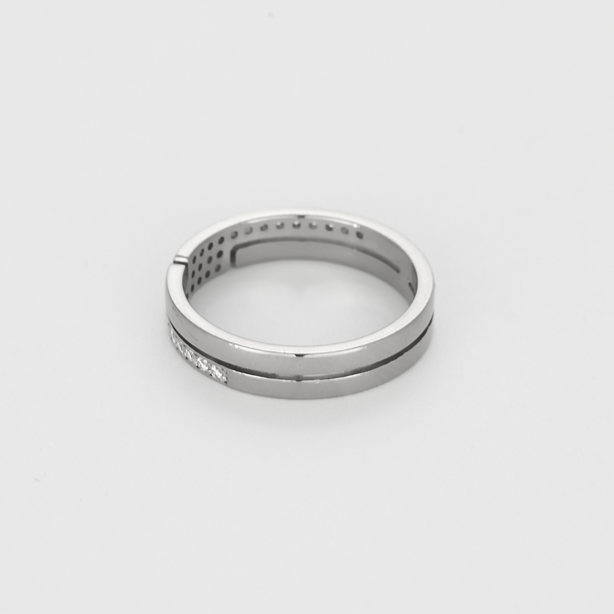 Dinh Van- Seventies - PM-  Bague en or gris et diamants