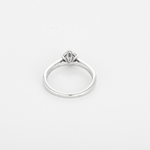 Solitaire en or blanc, diamants