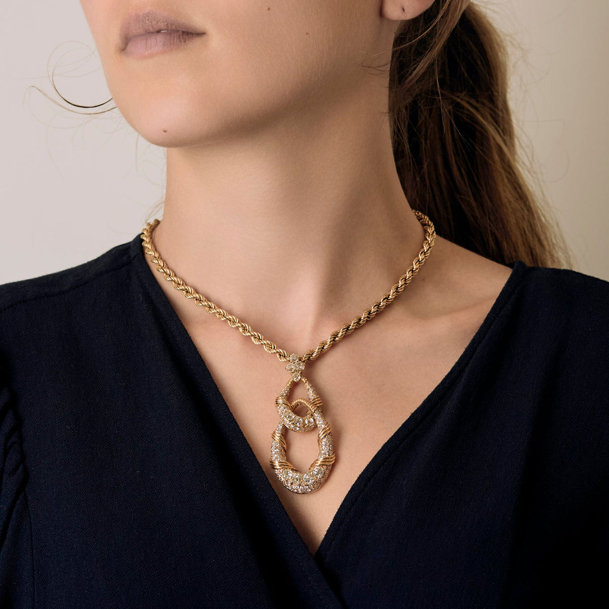 Collier en Or jaune 18k et diamants.