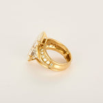 Bague or jaune diamant marquise 4.48 carats et petits diamants