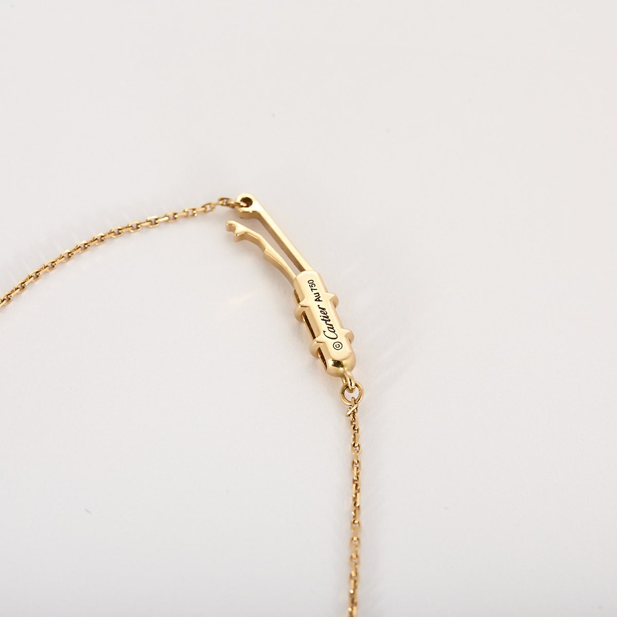 Cartier - C de Cartier - Collier en or jaune et diamant 1,30 carat