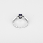 Élégante bague Solitaire en or blanc, tanzanite et diamants