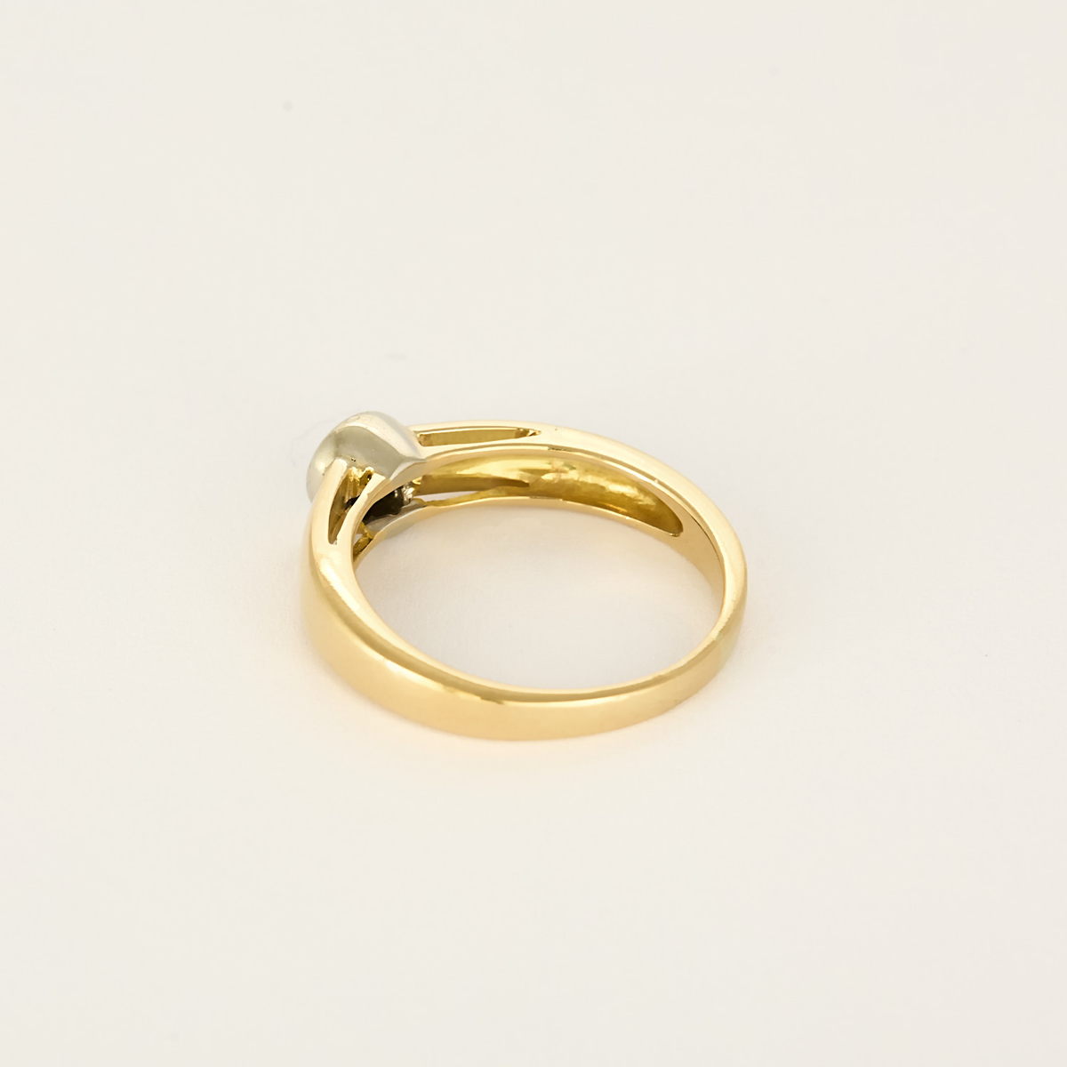 Bague Solitaire en or jaune, or blanc et diamants