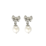 Boucles d'oreilles en or blanc, perles de cultures et diamants : 0,80 carat