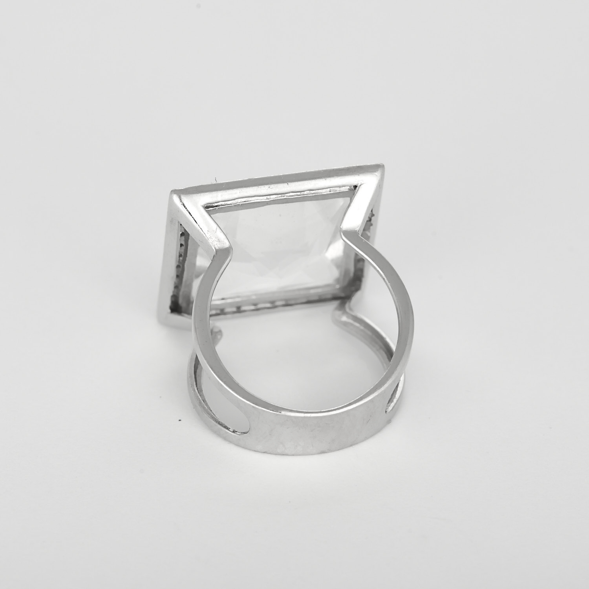 Bague cocktail en or blanc, aigue-marine : 10 carats et diamants : 0,20 carat