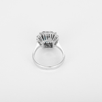 Bague marguerite, topaze : 2,50 carats et diamants : 0,70 carat