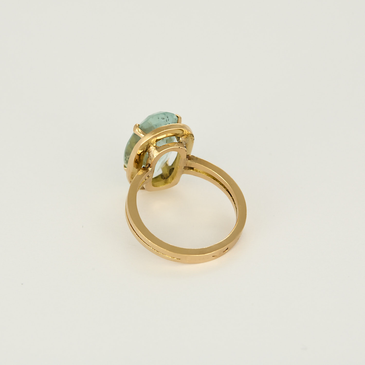 Bague cocktail en or rose et aigue-marine