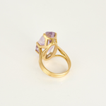 Bague cocktail en or jaune et améthyste