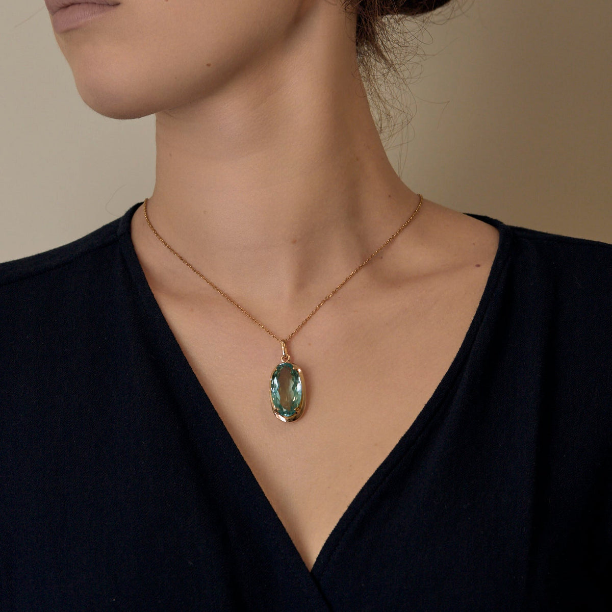 Pendentif en or jaune et Aigue-Marine : 15 carats