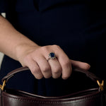 Bague Marguerite en or blanc, saphir et diamants