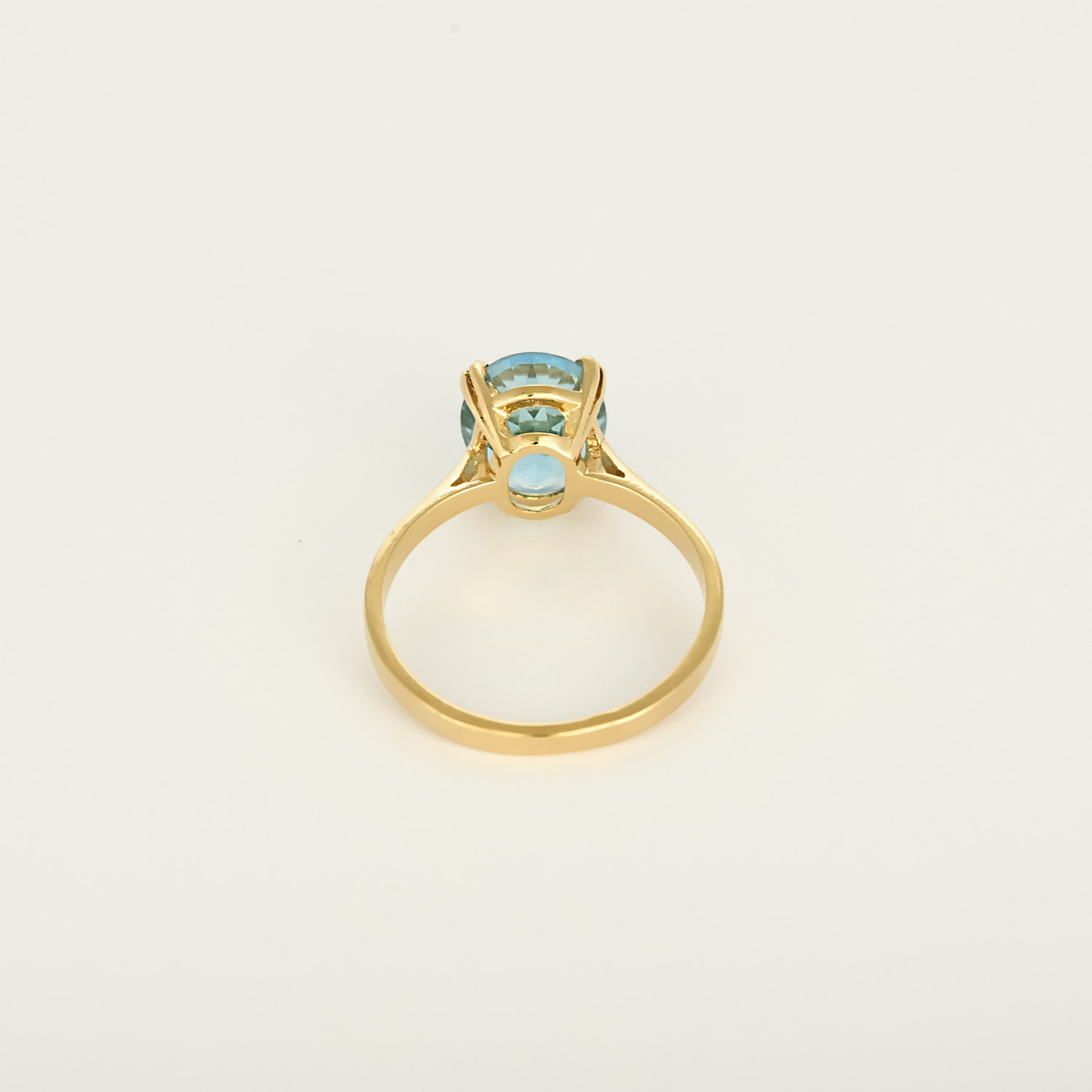 Bague coktail en or jaune 18k Topaze bleue