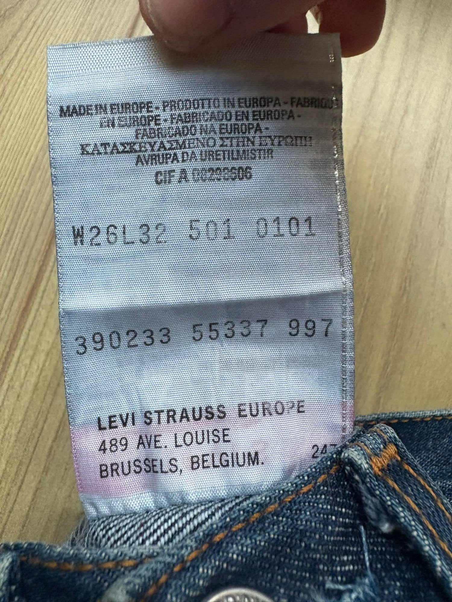 Jean Levi's 501 W26 L32