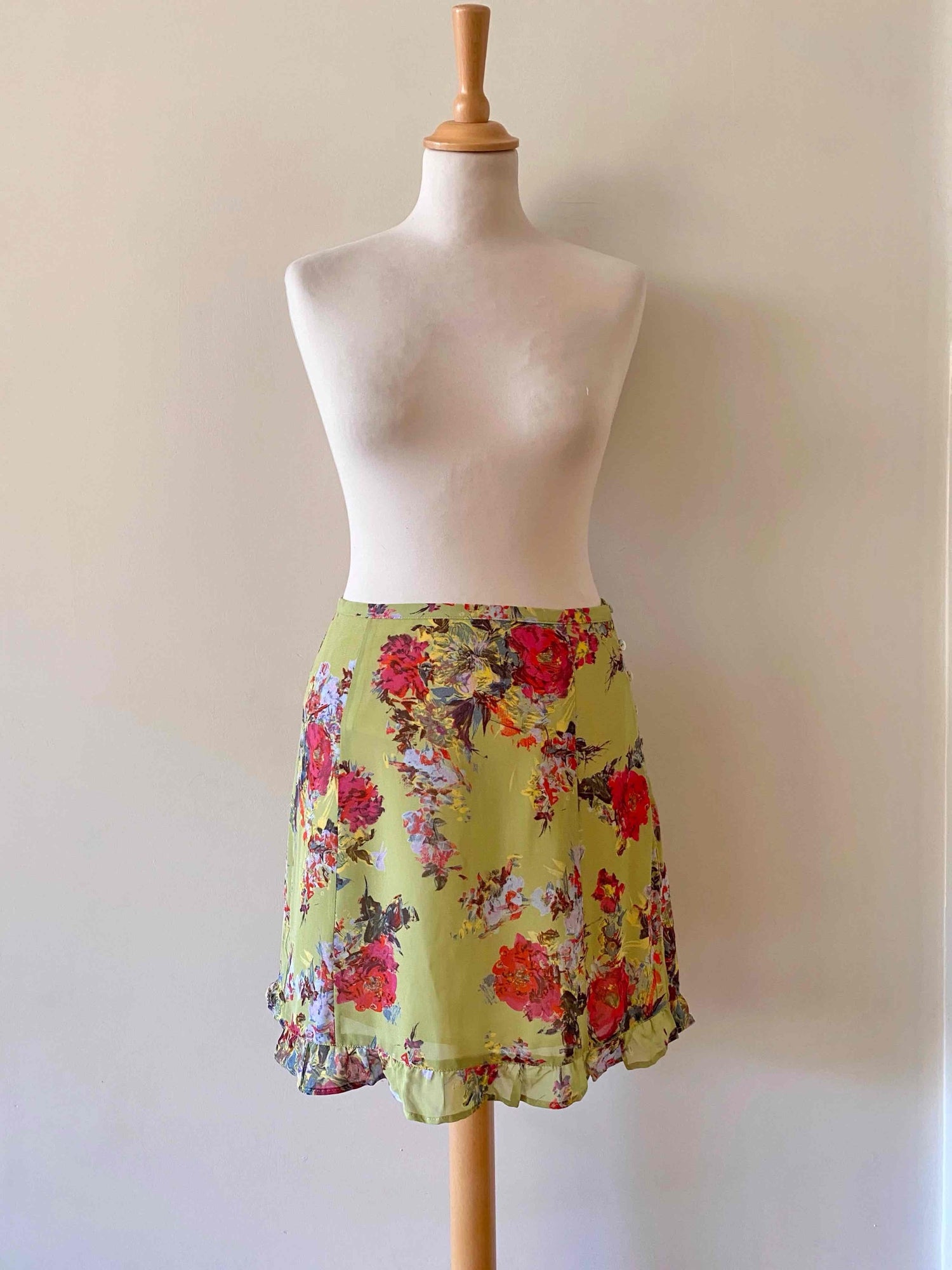 Floral mini skirt