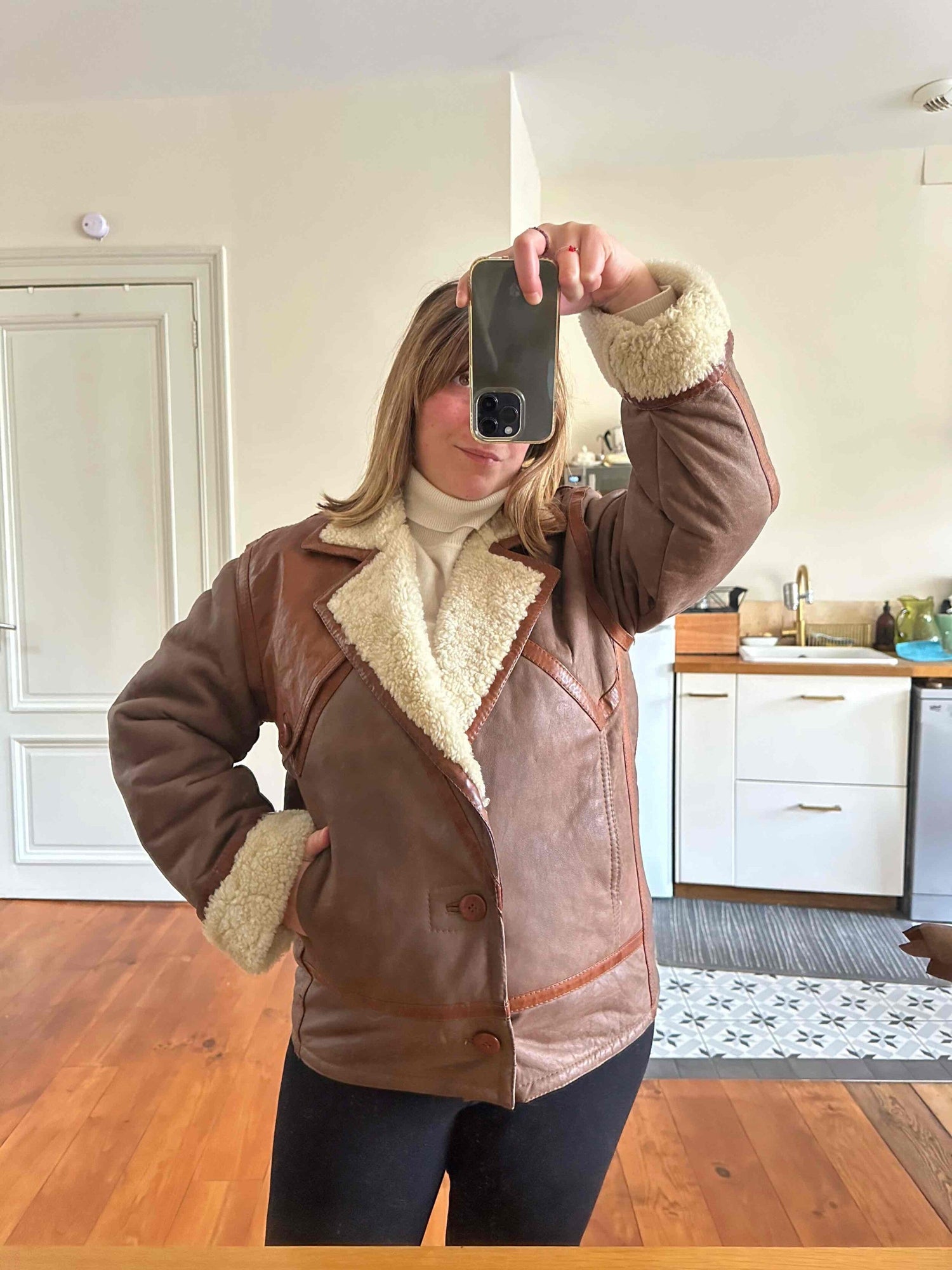 Manteau en peau lainée