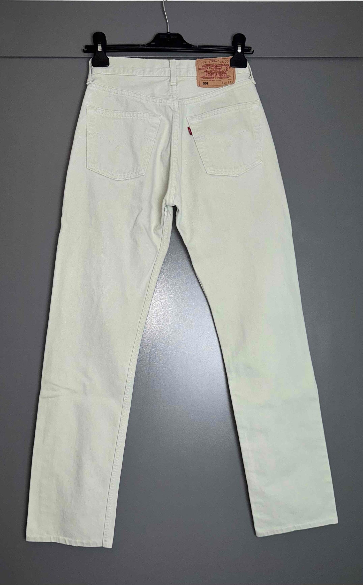 Jean Levi's 501 W27L34