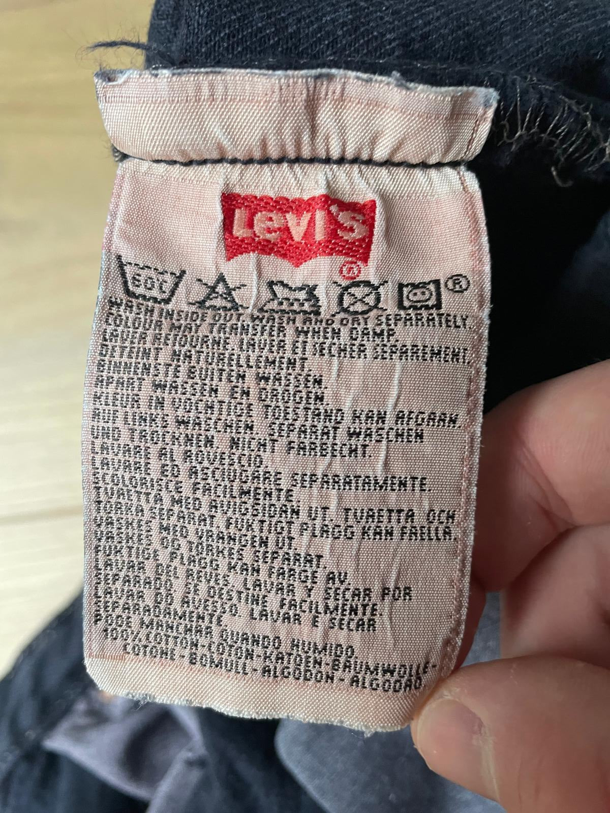 Jean Levi's 501 W28 L34