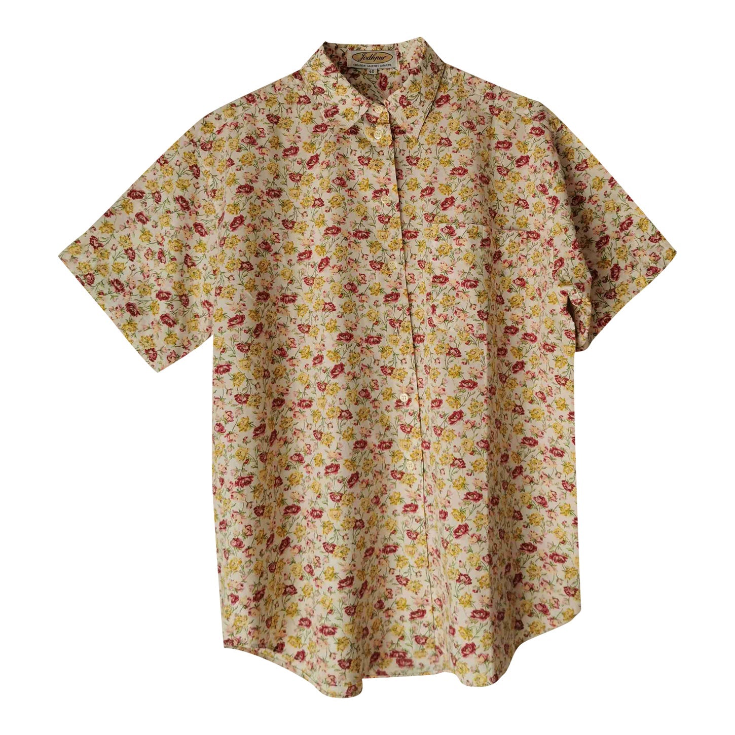 Floral short-sleeved shirt
 Base