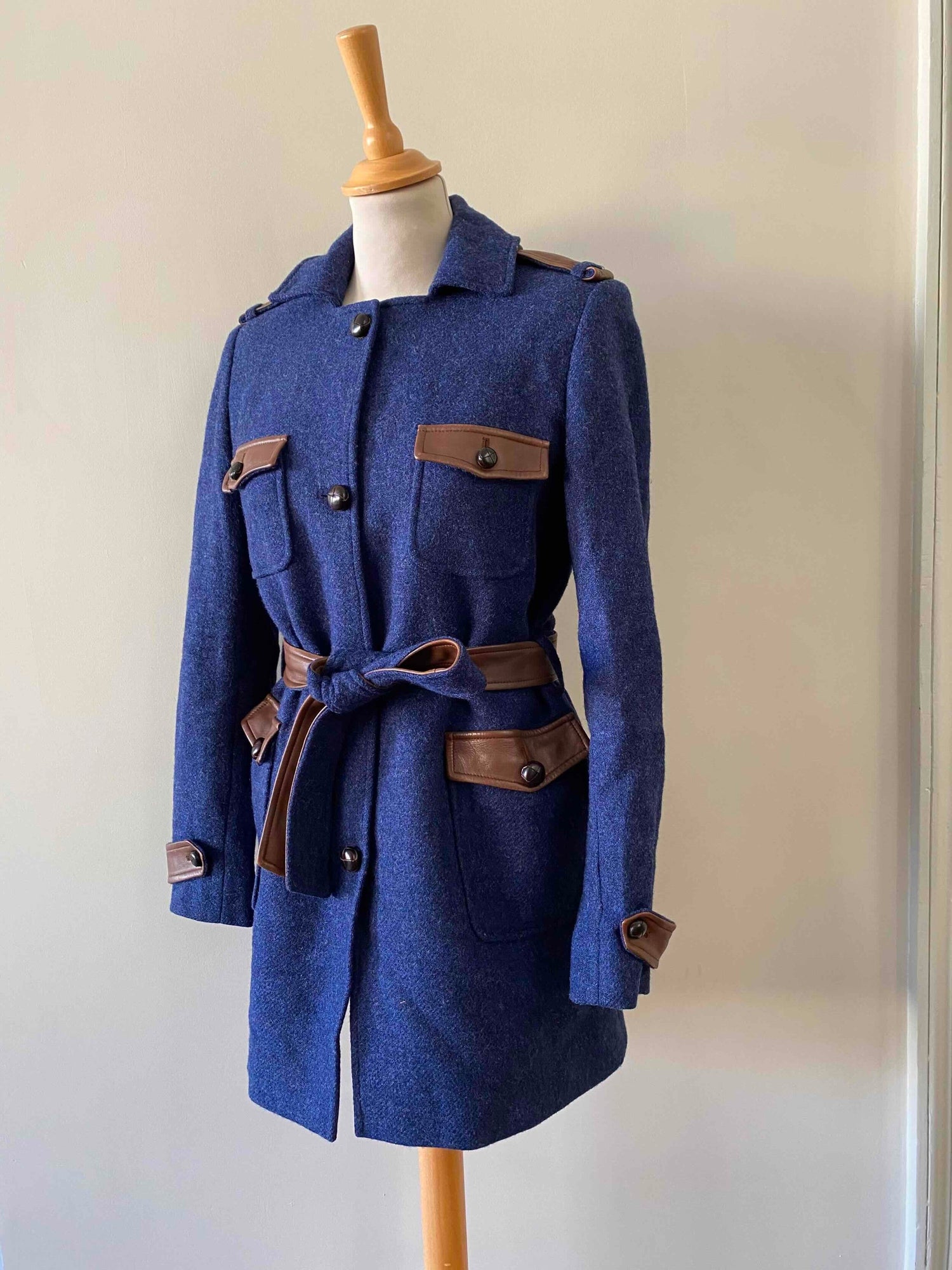 Saharienne en laine et cuir