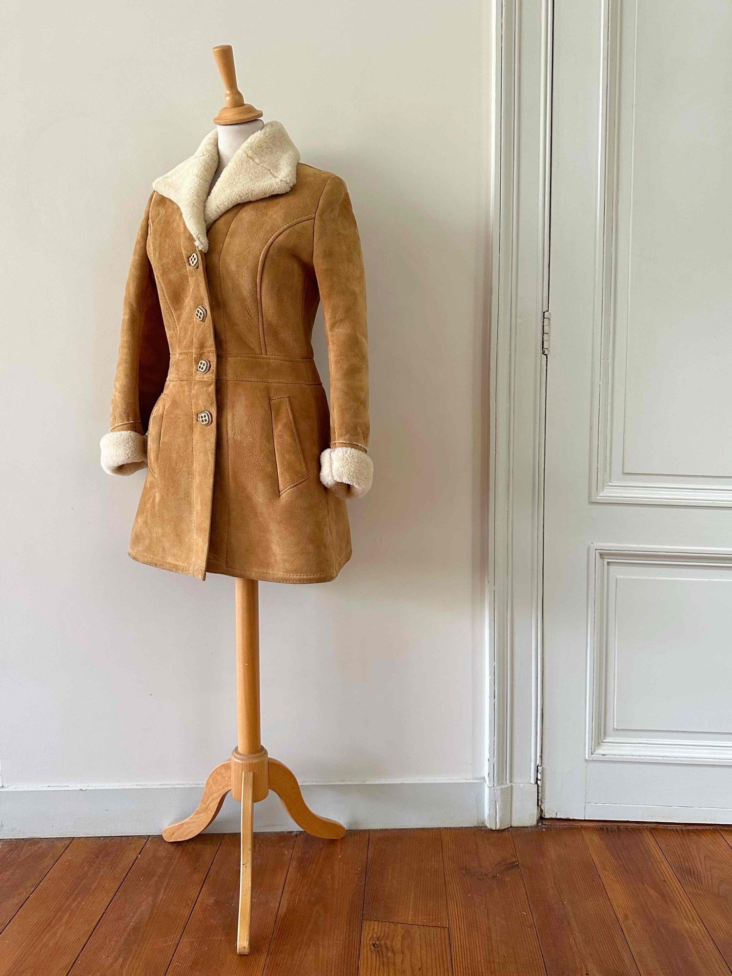 Manteau en peau lainée
