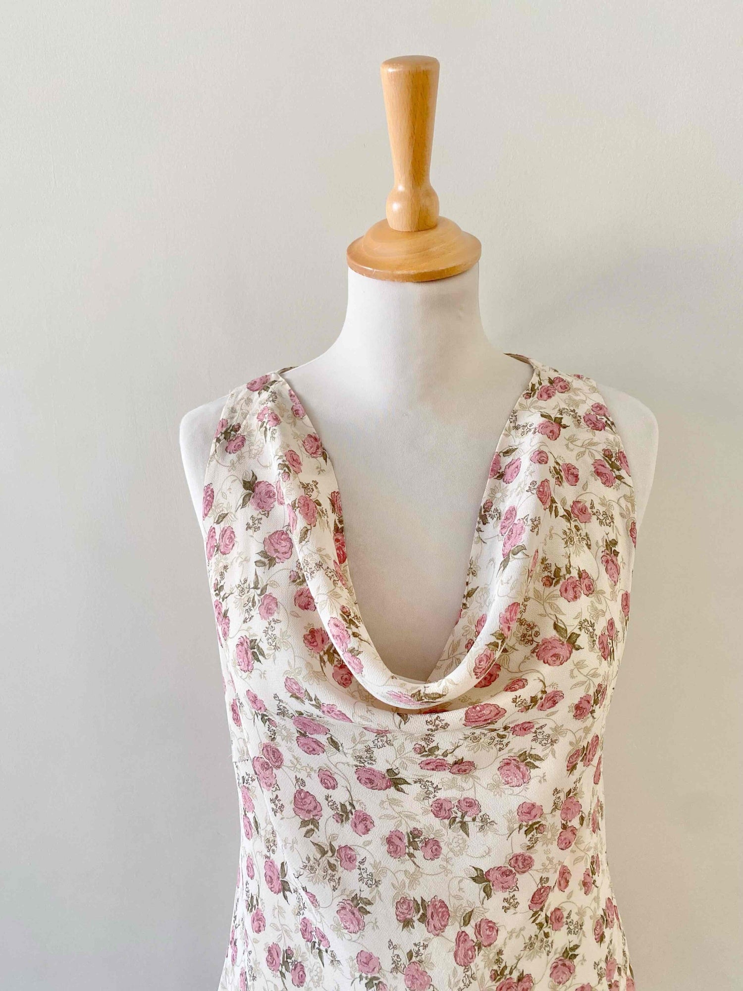 Top benitier à fleurs