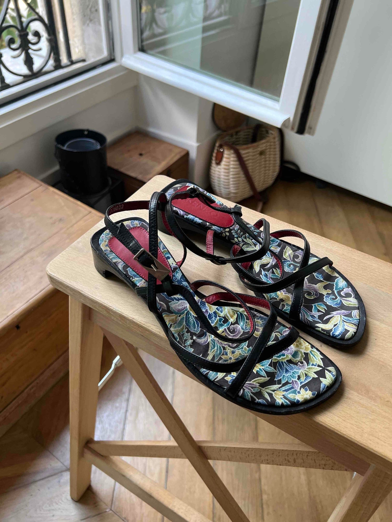 Kenzo sandals