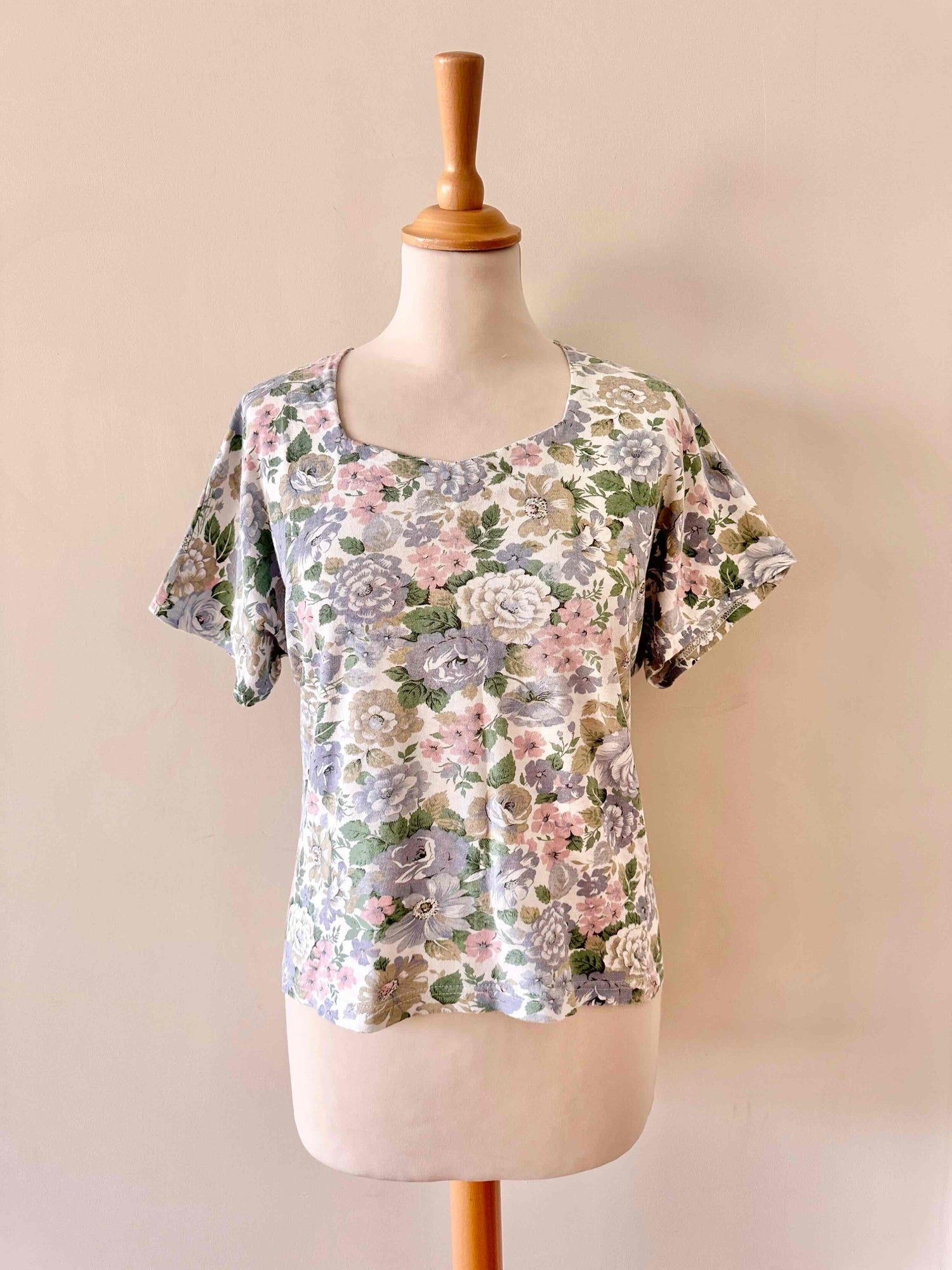 Flower-print T-shirt