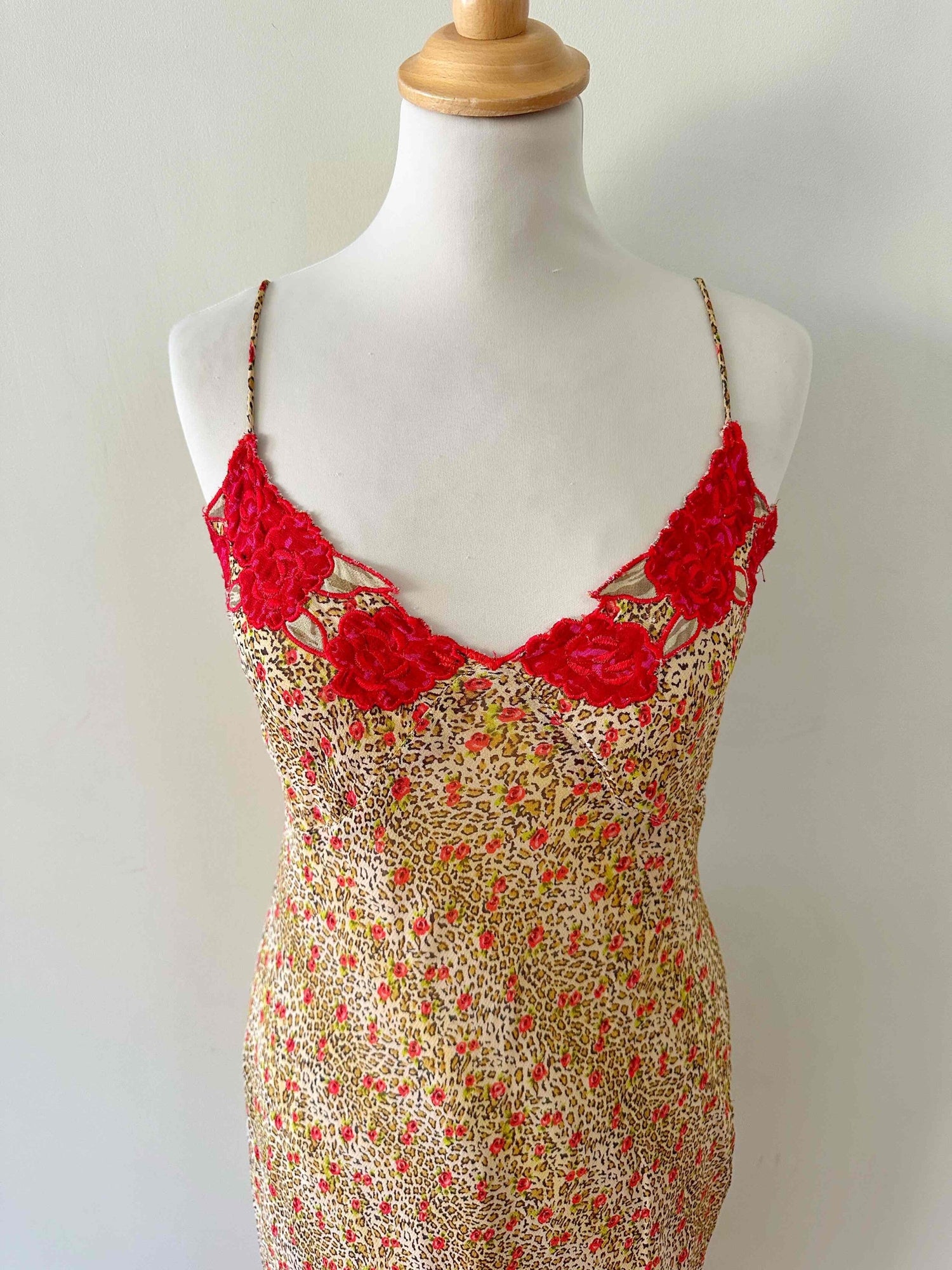 Robe léopard à fleurs