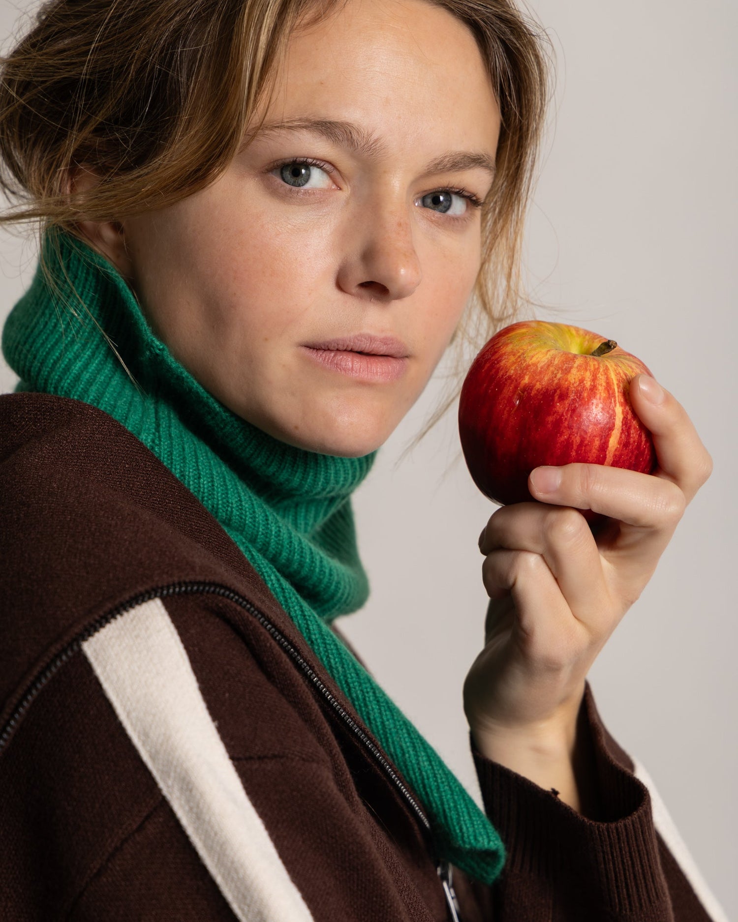 SUMMER KOON JADE X VERONIKA LOUBRY