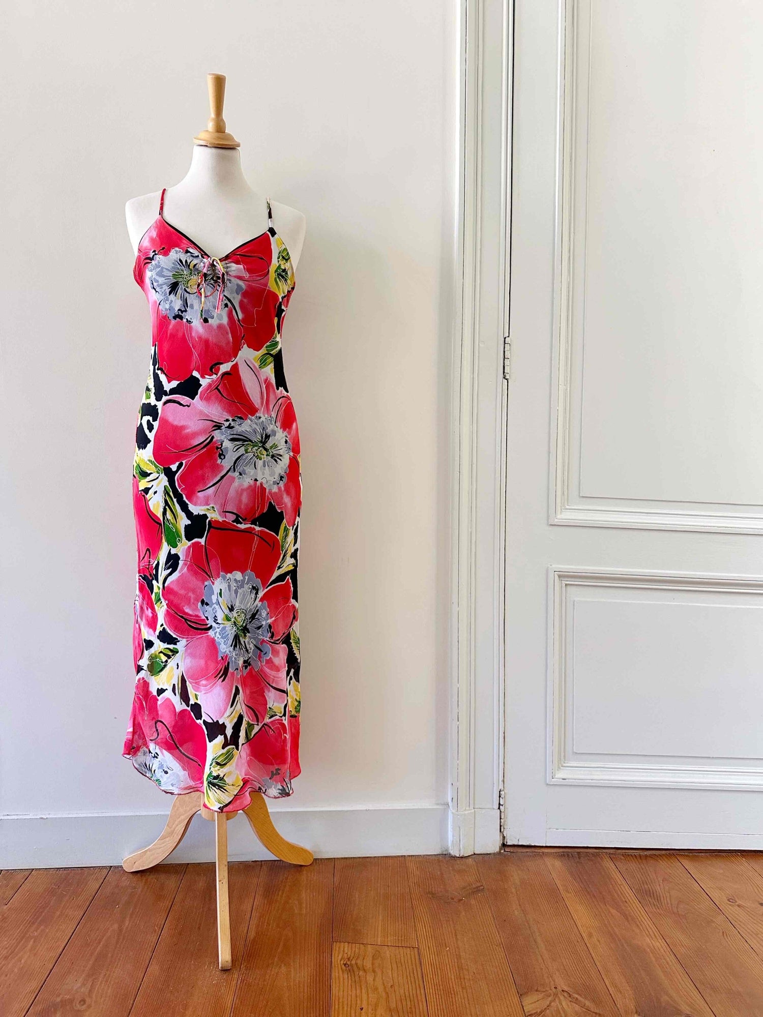 Flower-print nightgown