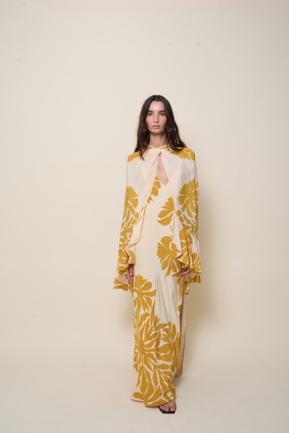 Dream Orchard Cape - Johanna Ortiz