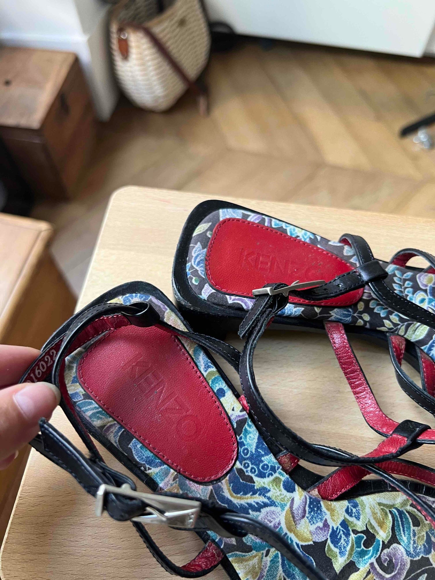 Kenzo sandals