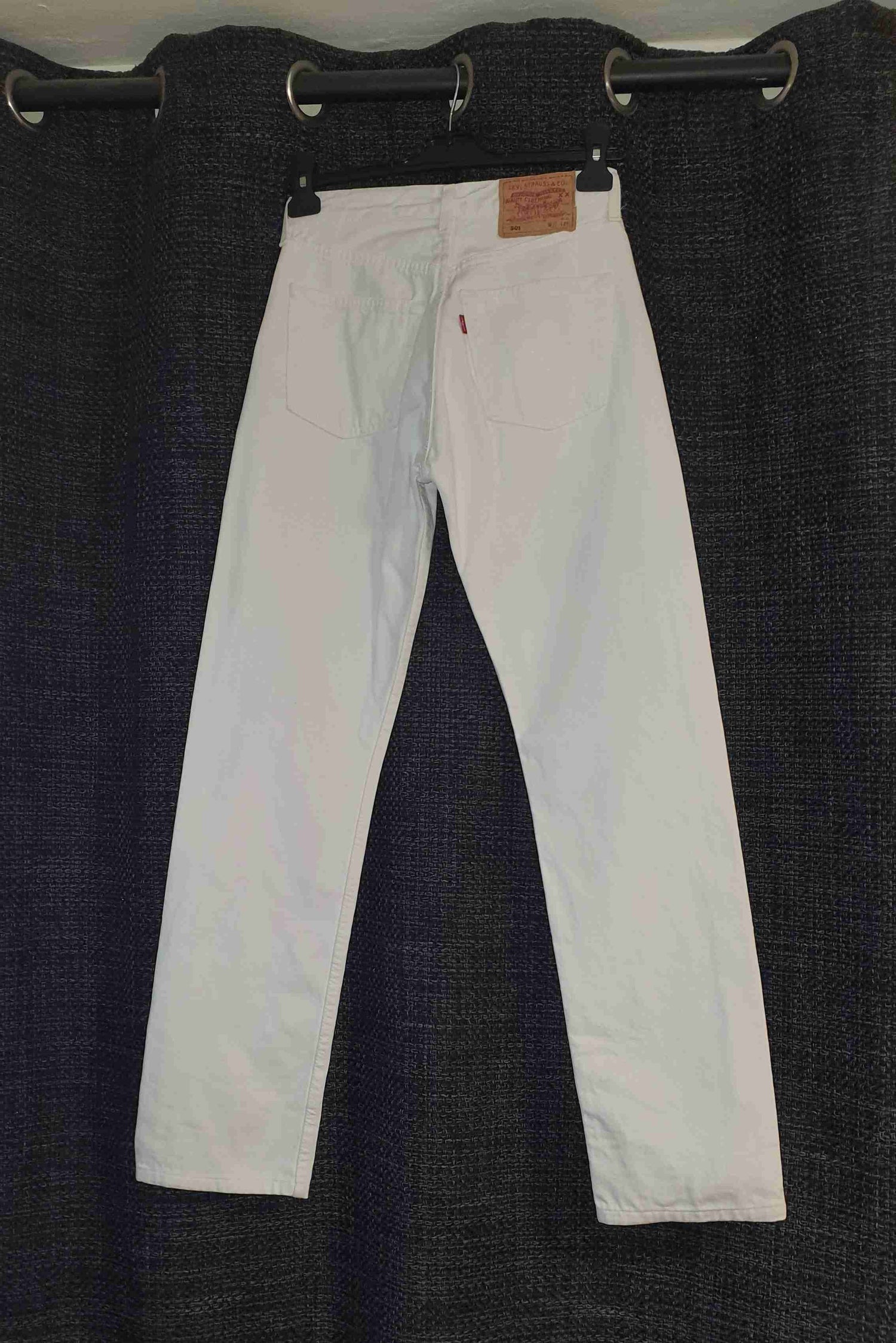 Jean Levi's 501 W27L34