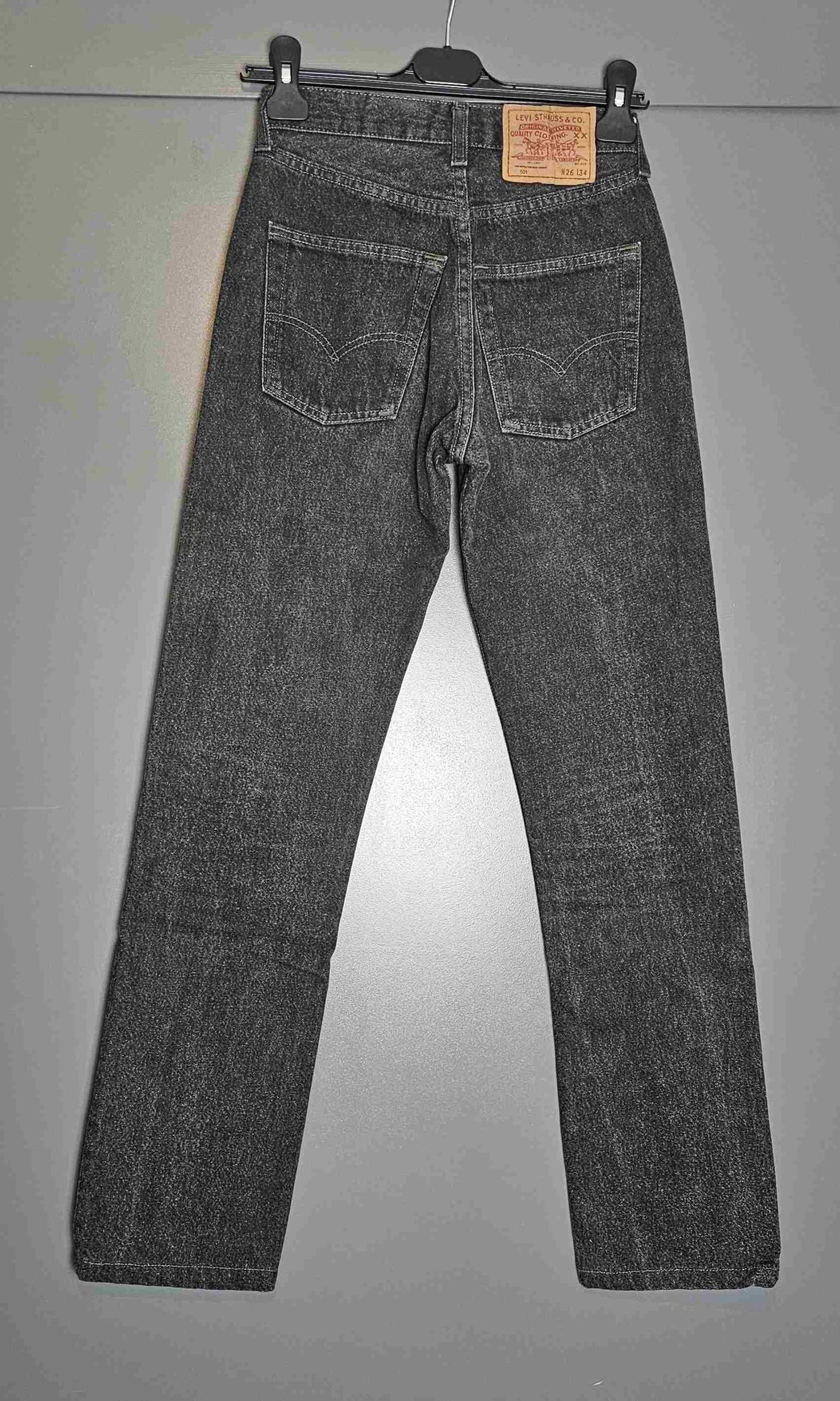Jean Levi's 501 W26L34