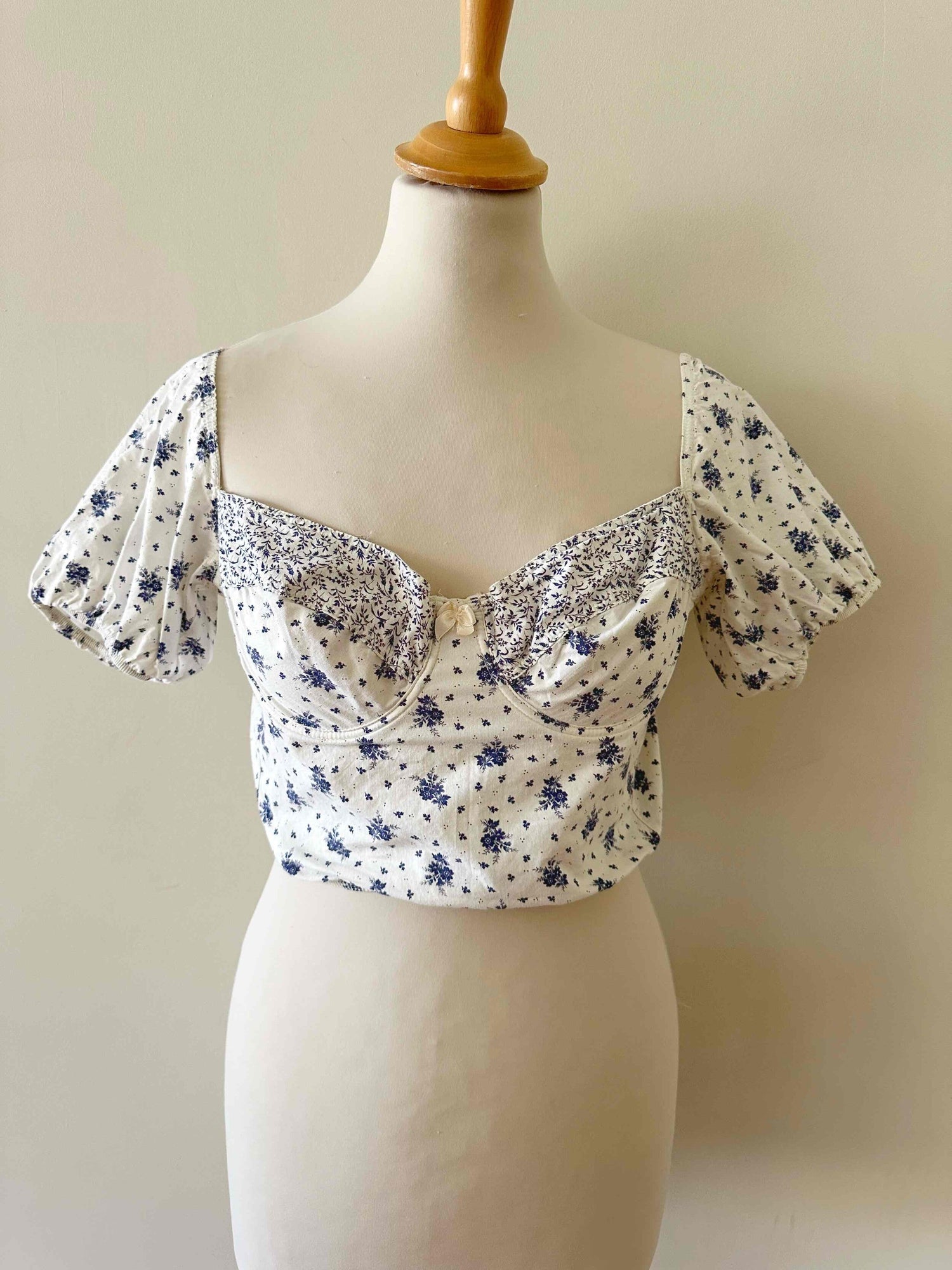 Crop top à fleurs
