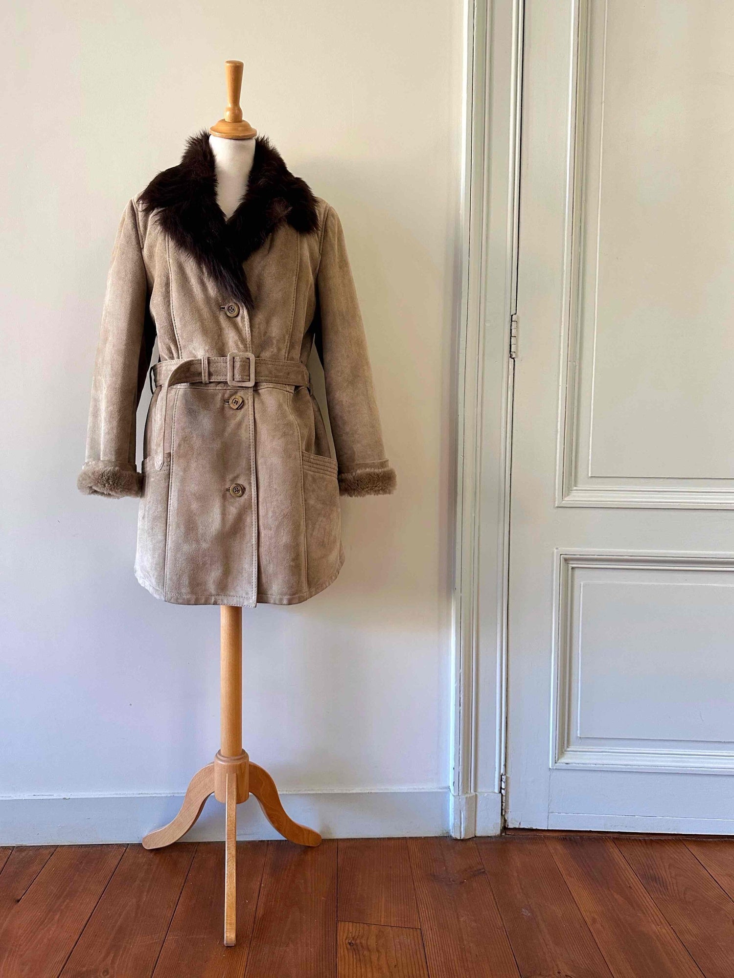 Manteau en peau lainée