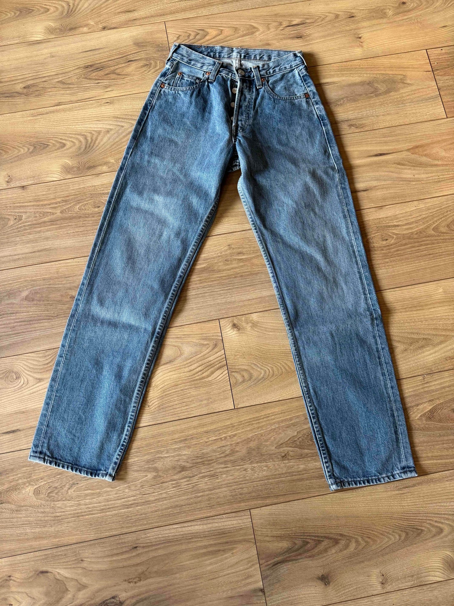 Jean Levi’s 517 W26 L30