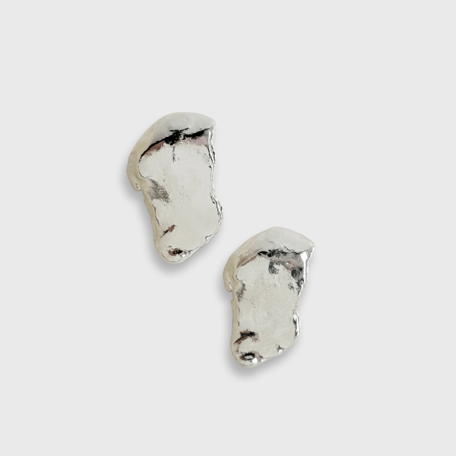 Elise Tsikis Paris Boucles d'oreilles Agheli