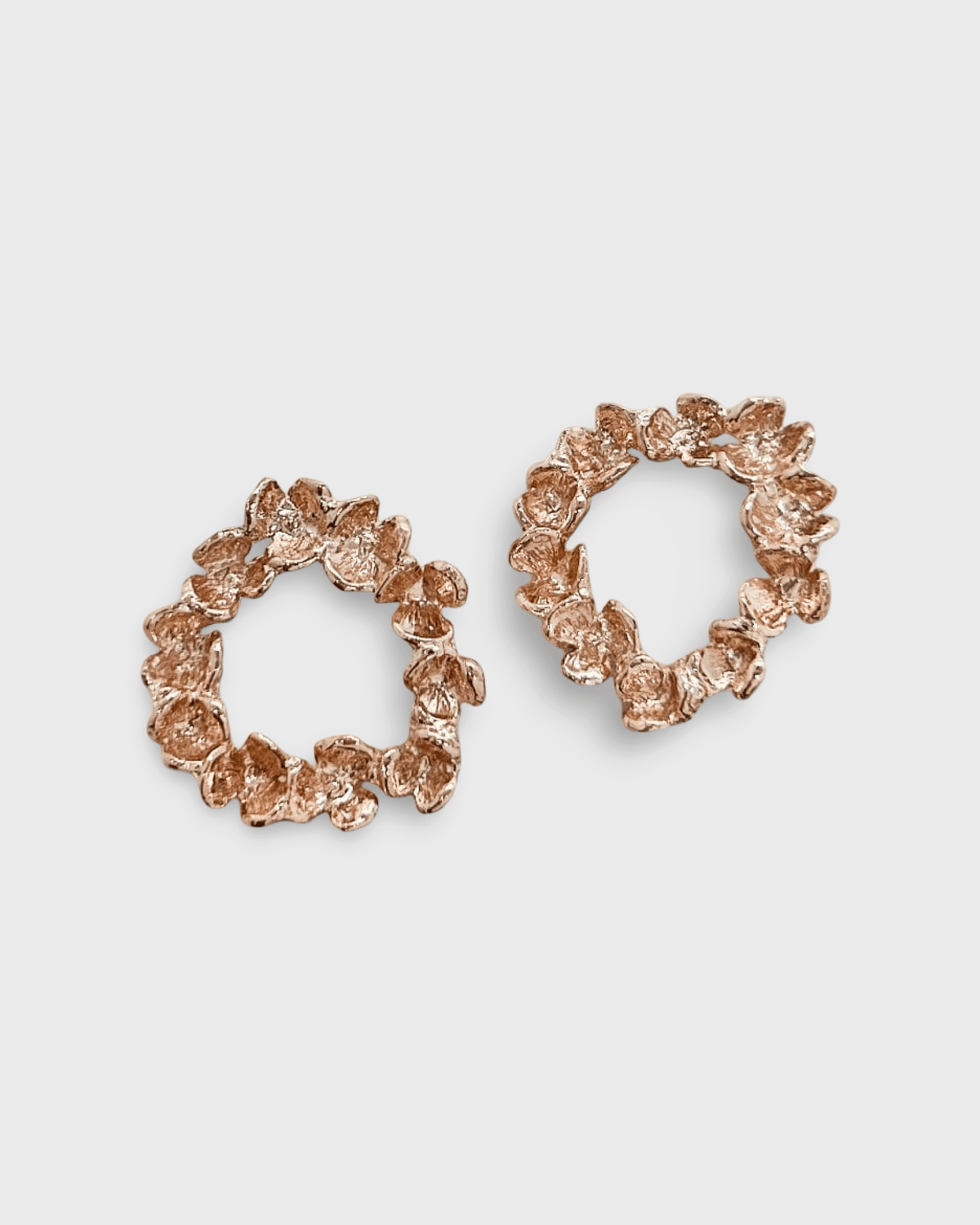 Elise Tsikis Paris Boucles d'oreilles Elbe