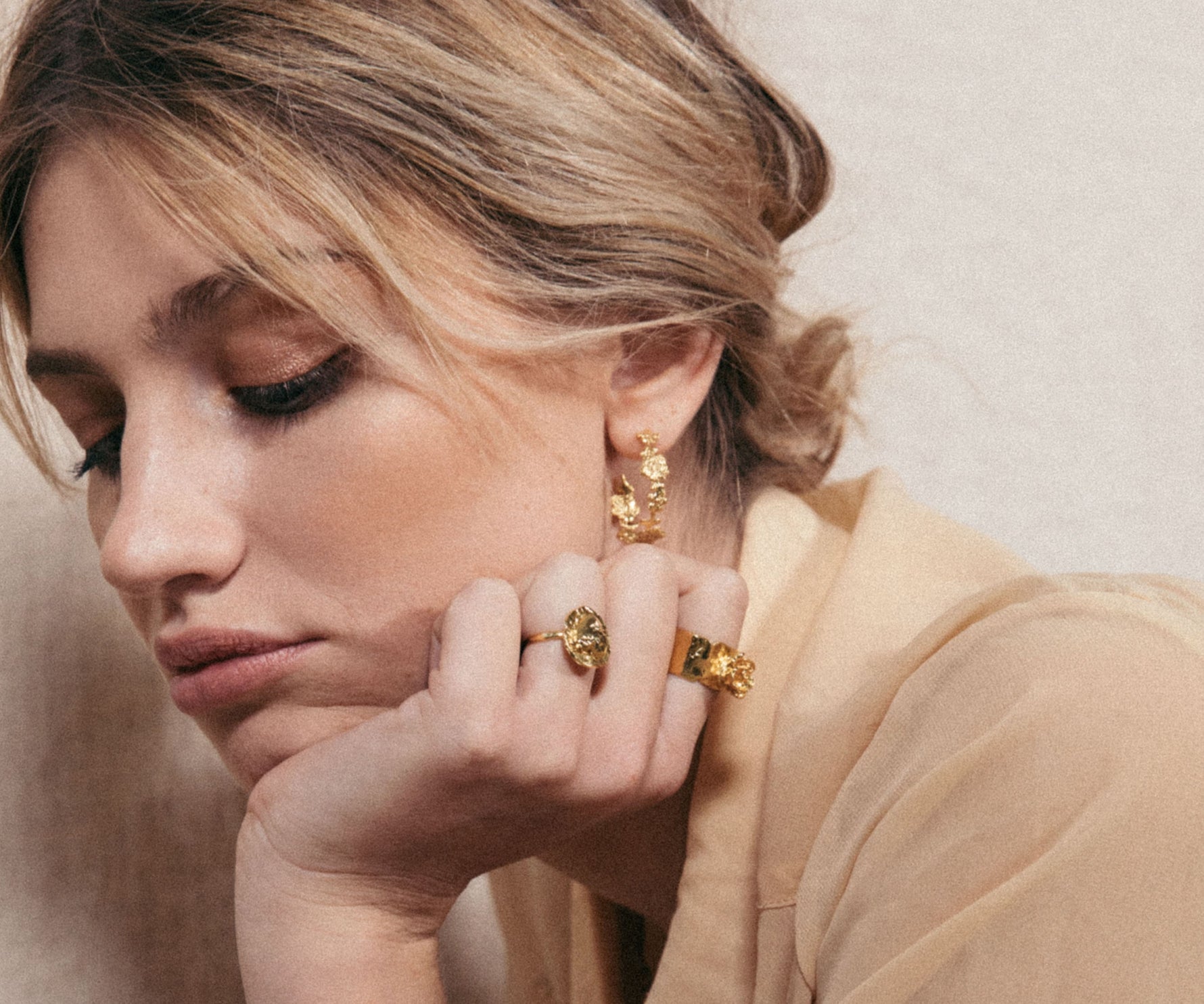 Elise Tsikis Paris Boucles d'oreilles Galeo