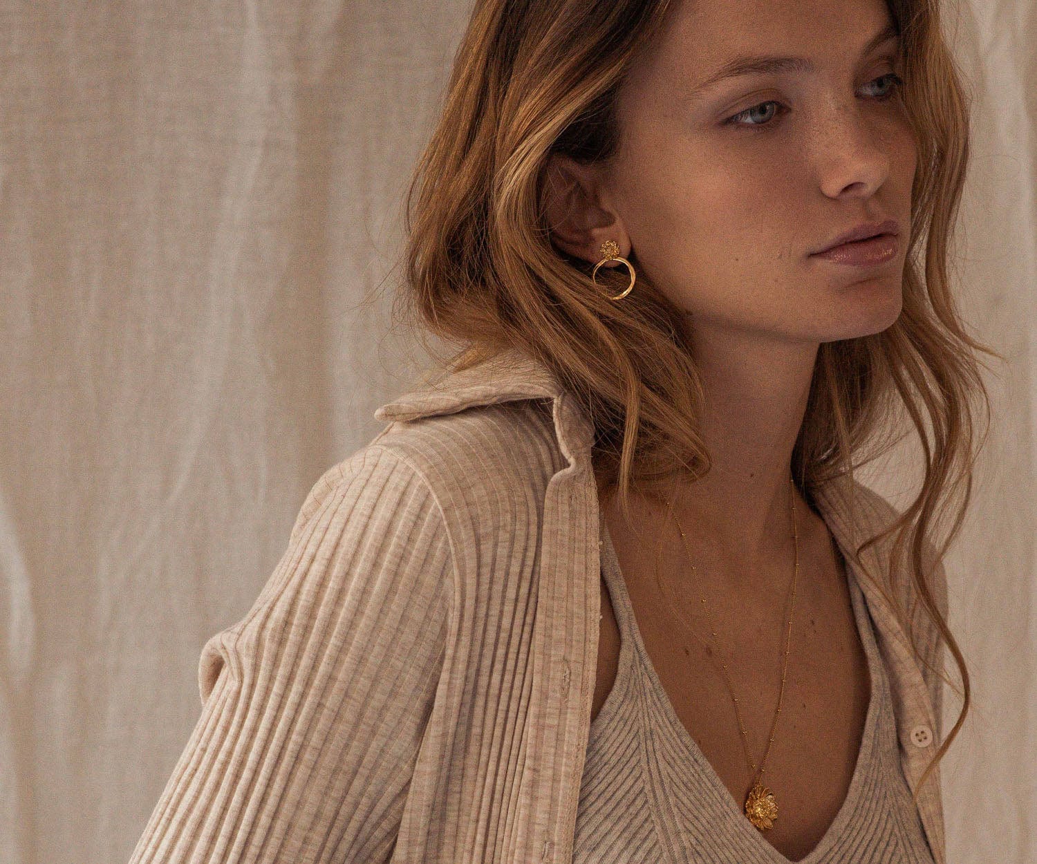 Elise Tsikis Paris Boucles d'oreilles Marguerite Medium