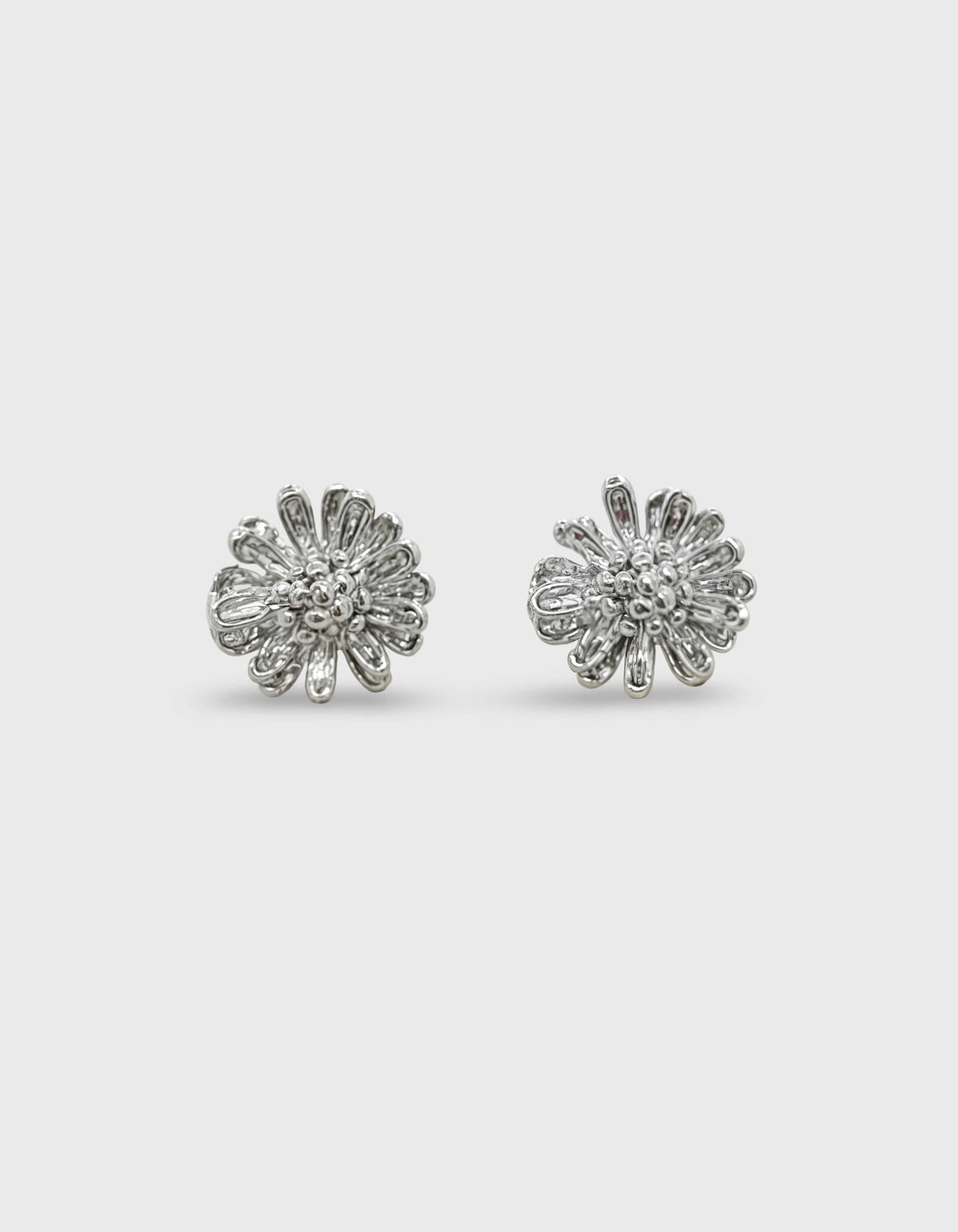 Elise Tsikis Paris Boucles d'oreilles Marguerite Small
