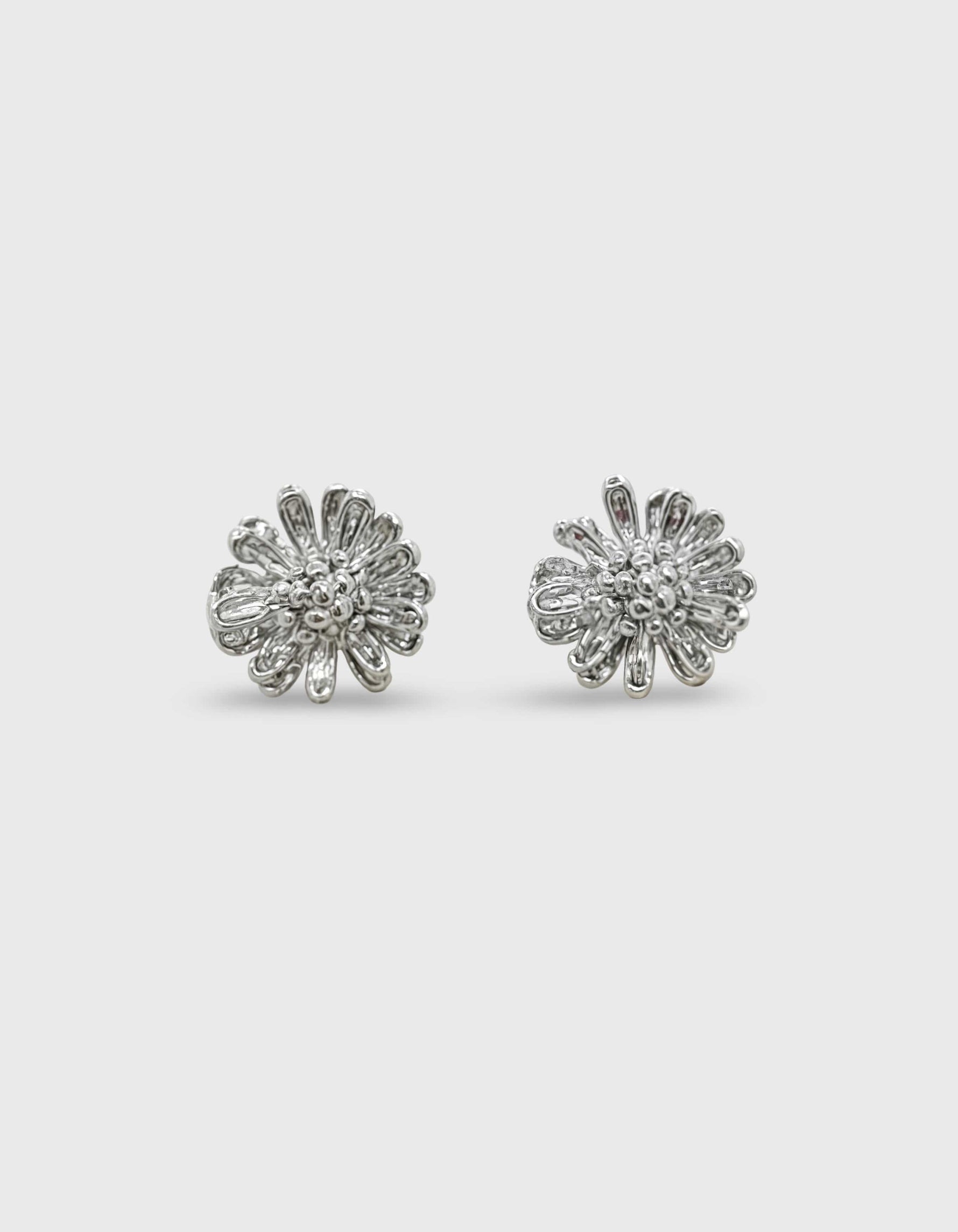 Elise Tsikis Paris Boucles d'oreilles Marguerite Small